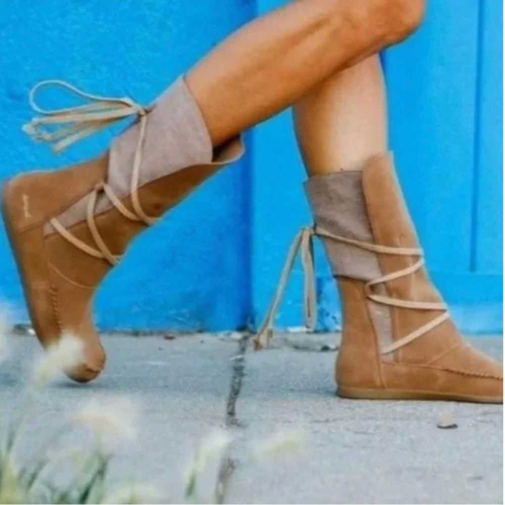 SANUK Sangria Chestnut Boots